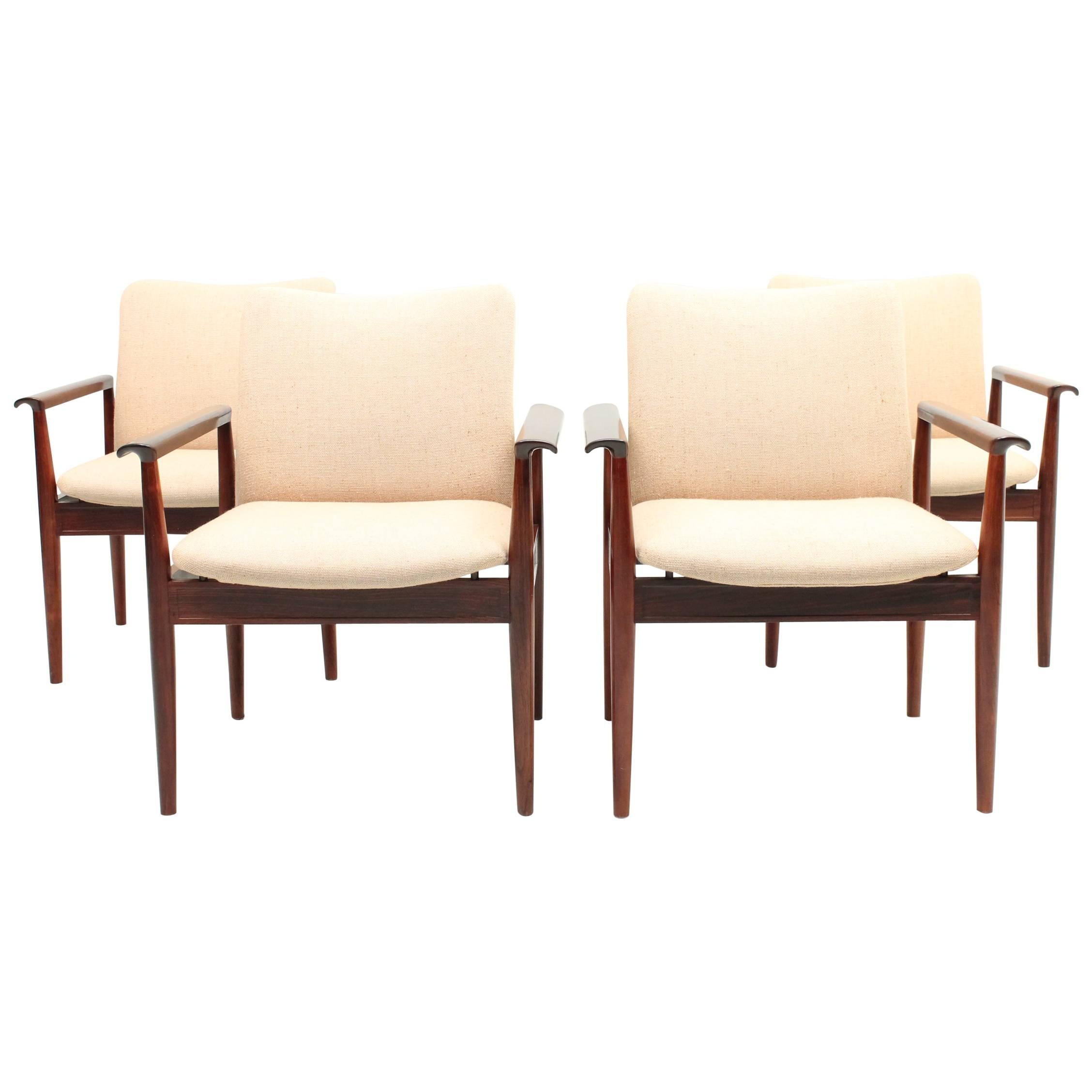 Set of Four Cream Rosewood Finn Juhl Diplomat Chairs, 1959 - Danish, Mid Century For Sale