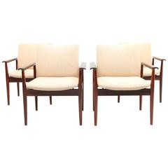 Set of Four Cream Rosewood Finn Juhl Diplomat Chairs, 1959 - Danish, Mid Century