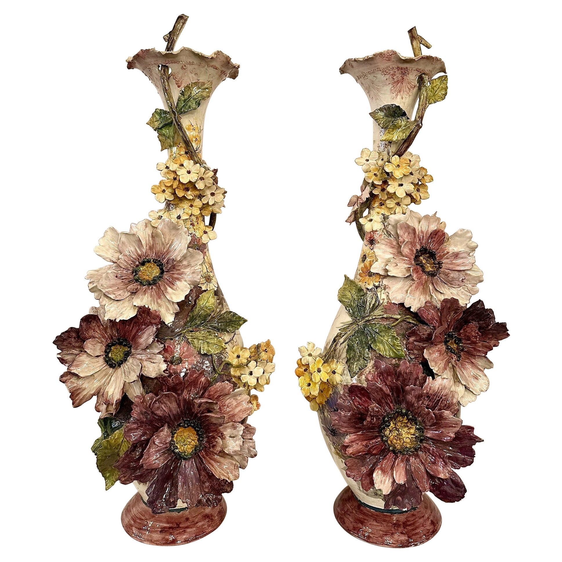 Grandes jarrones florales italianos antiguos de porcelana mayólica "Mollica", circa 1910-1920