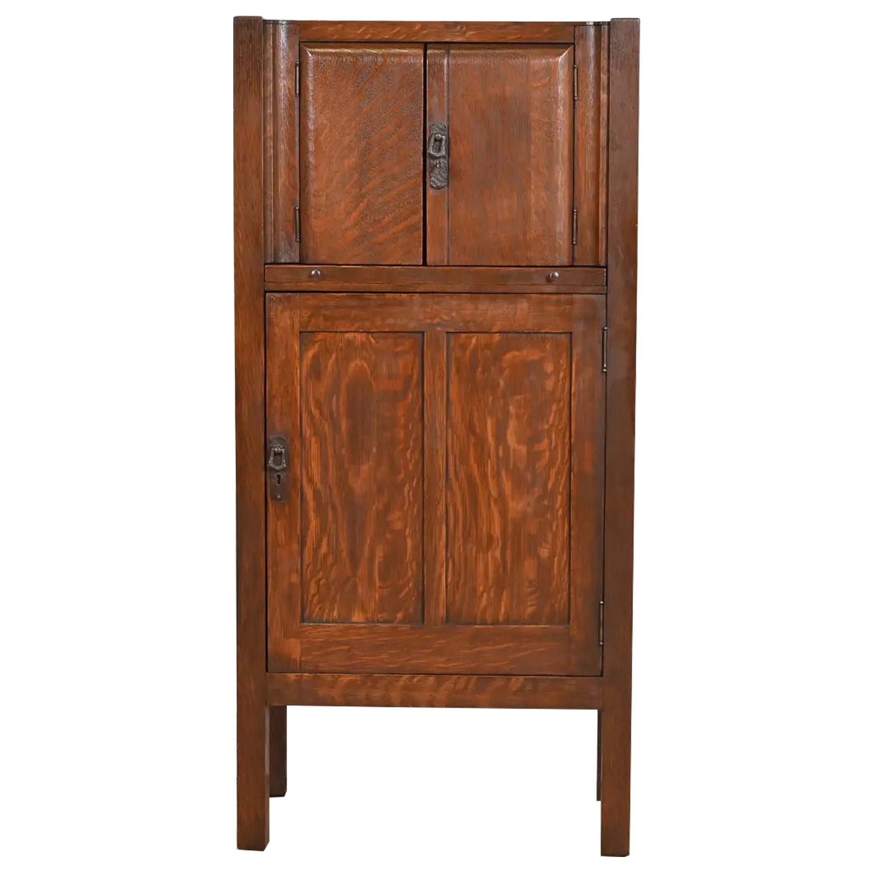 Lifetime Furniture Antiguo Mission Oak Arts & Crafts Cellarette o mueble bar