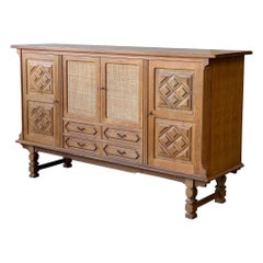 Dänische geschnitzte Eiche Brutalist Sideboard