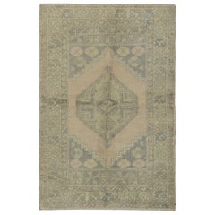 4x5.7 Ft Traditional Vintage Rug for Country Homes, Rustic & Tribal Interiors
