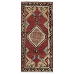 Tappeto d'accento turco tradizionale vintage fatto a mano 32x68 in colore rosso e beige