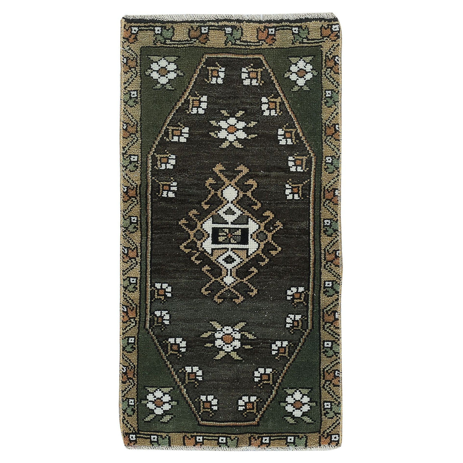 16"x31" 1960s Scatter Rug, Turkish Accent Rug, Black Door Mat, Handmade Bat Mat