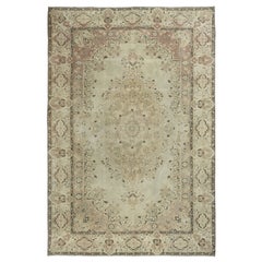 7x10.2 Ft Ein von einer Art Vintage Area Rug. Rustikaler, handgefertigter, sonnenverblasster Teppich