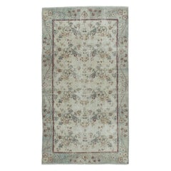 4x7 Ft Dekorativer handgefertigter Vintage-Teppich mit türkischem Akzent in Beige mit Blumenmuster in Beige