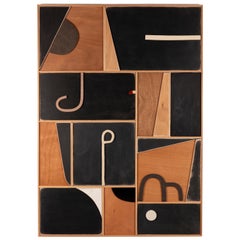 Céramique sur collage de bois relief n° W223 de Natalie Rich-Fernandez, 2024