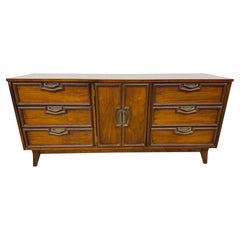 Mid-Century Modern 9-Drawer Walnut Dresser