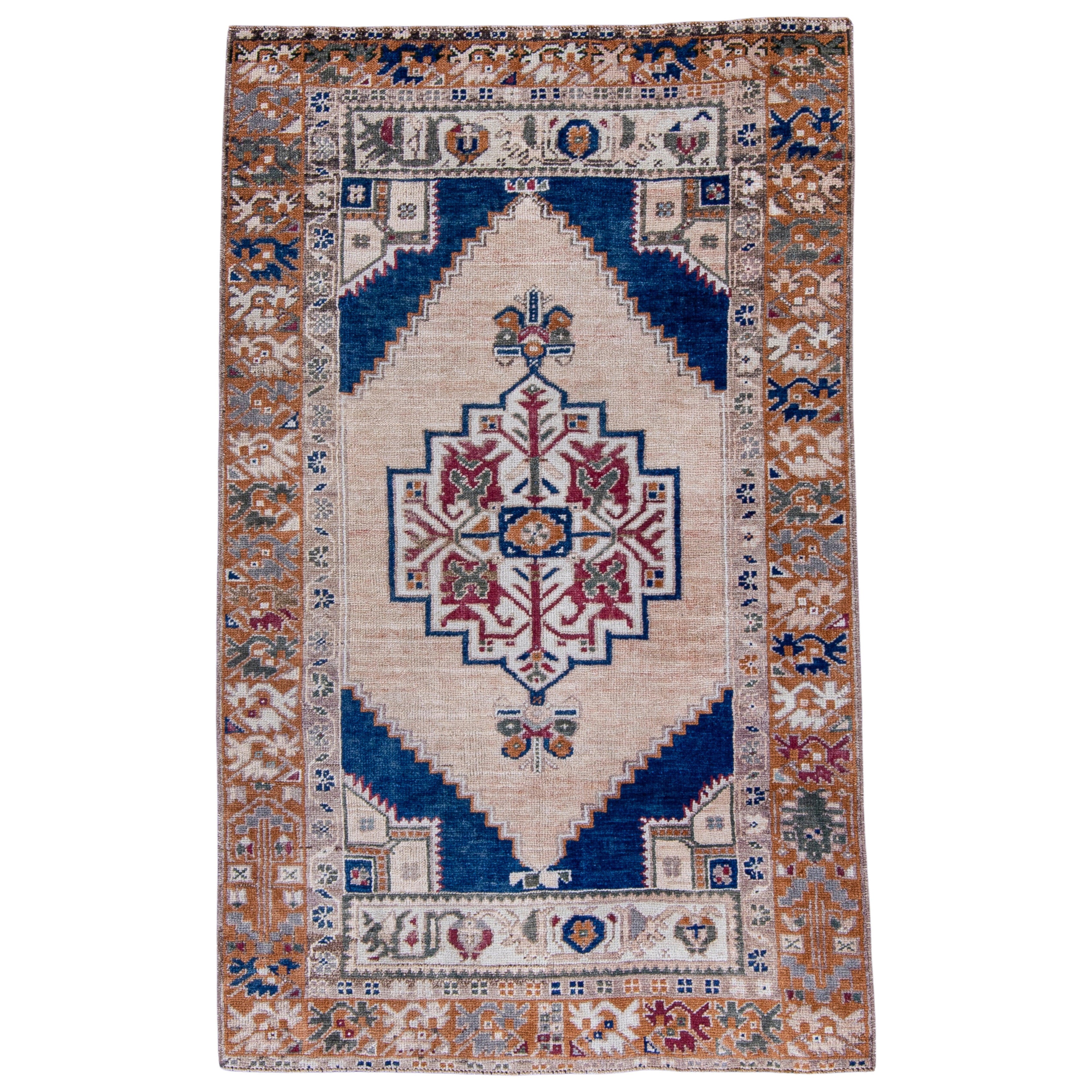 Tapis turc vintage d'Anatolie 3'9" x 6' n°16812 en vente
