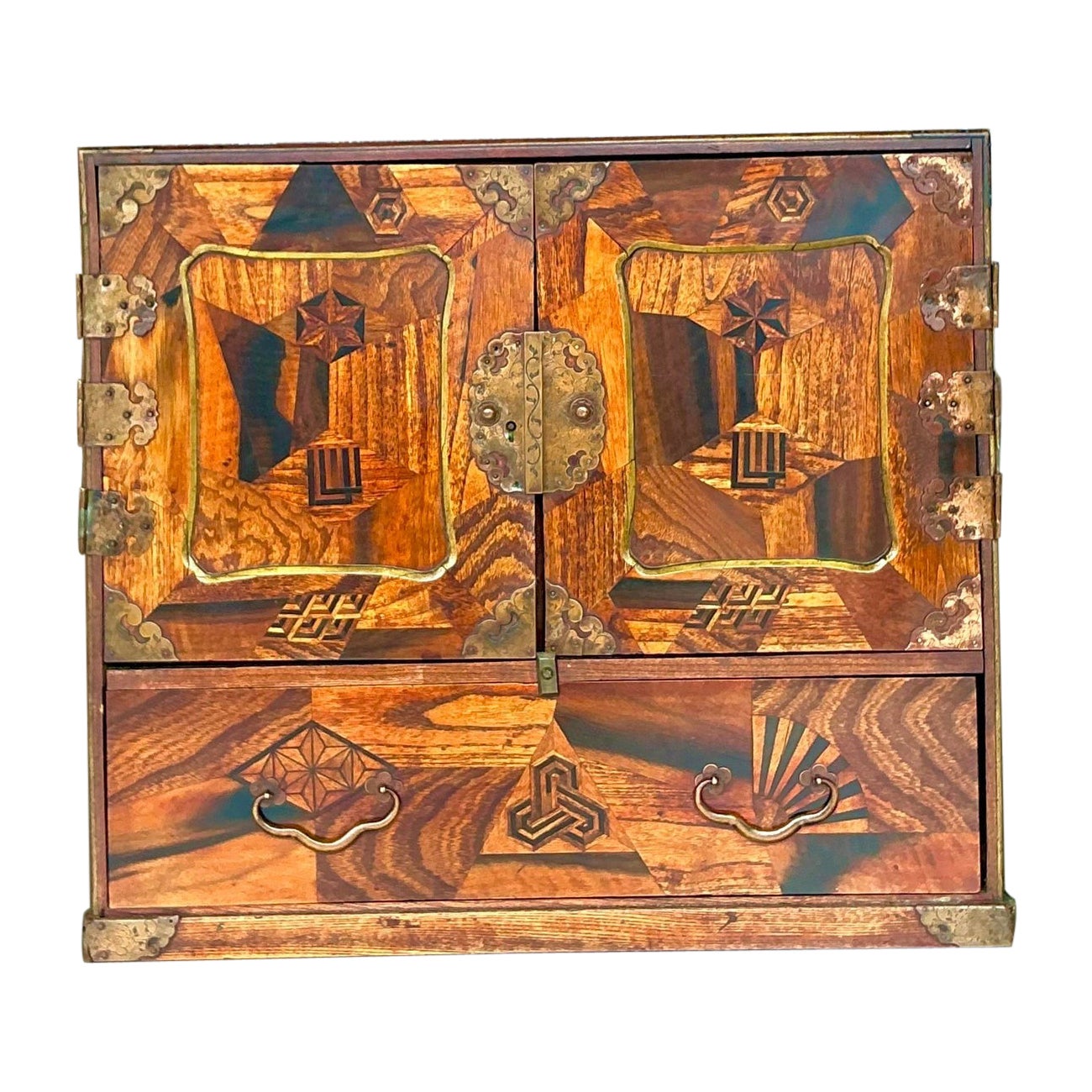 Armario de mesa Tansu de marquetería asiática vintage