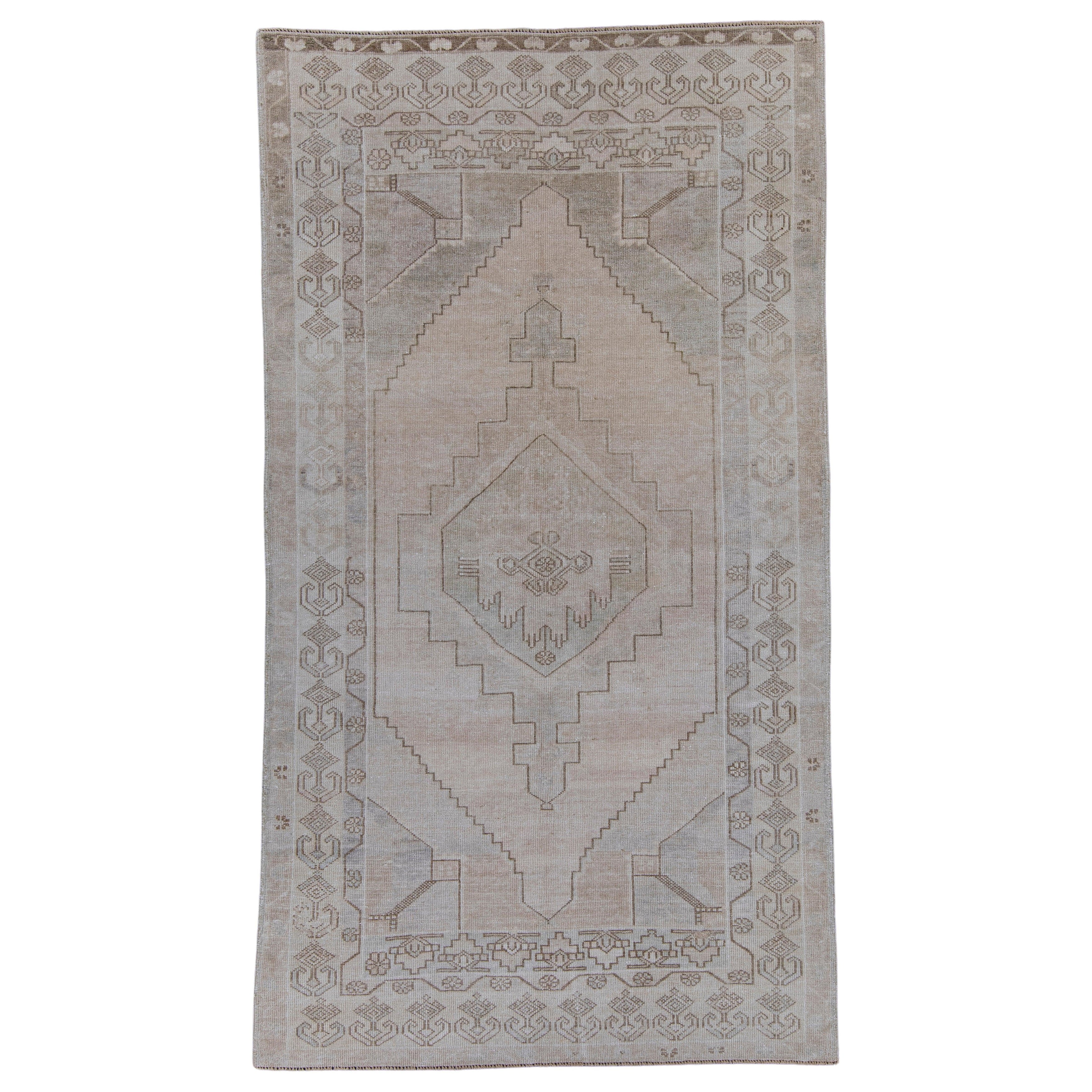 Türkischer Anatolischer Vintage-Teppich 4'5" x 8' #7034