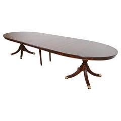 Baker Furniture Stil Georgianischer Esstisch aus Mahagoni mit Bändern, neu lackiert