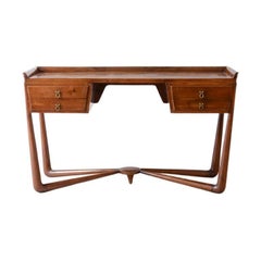 Bureau élégant en noyer de Guglielmo Ulrich