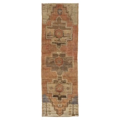 Tapis de couloir géométrique vintage turc d'Anatolie en laine de couleur brun clair