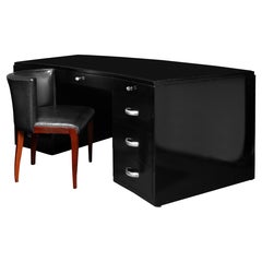 Jacques Adnet, Art-Déco-Modernistischer Schreibtisch und Stuhl, lackiertes Holz, Opalglas