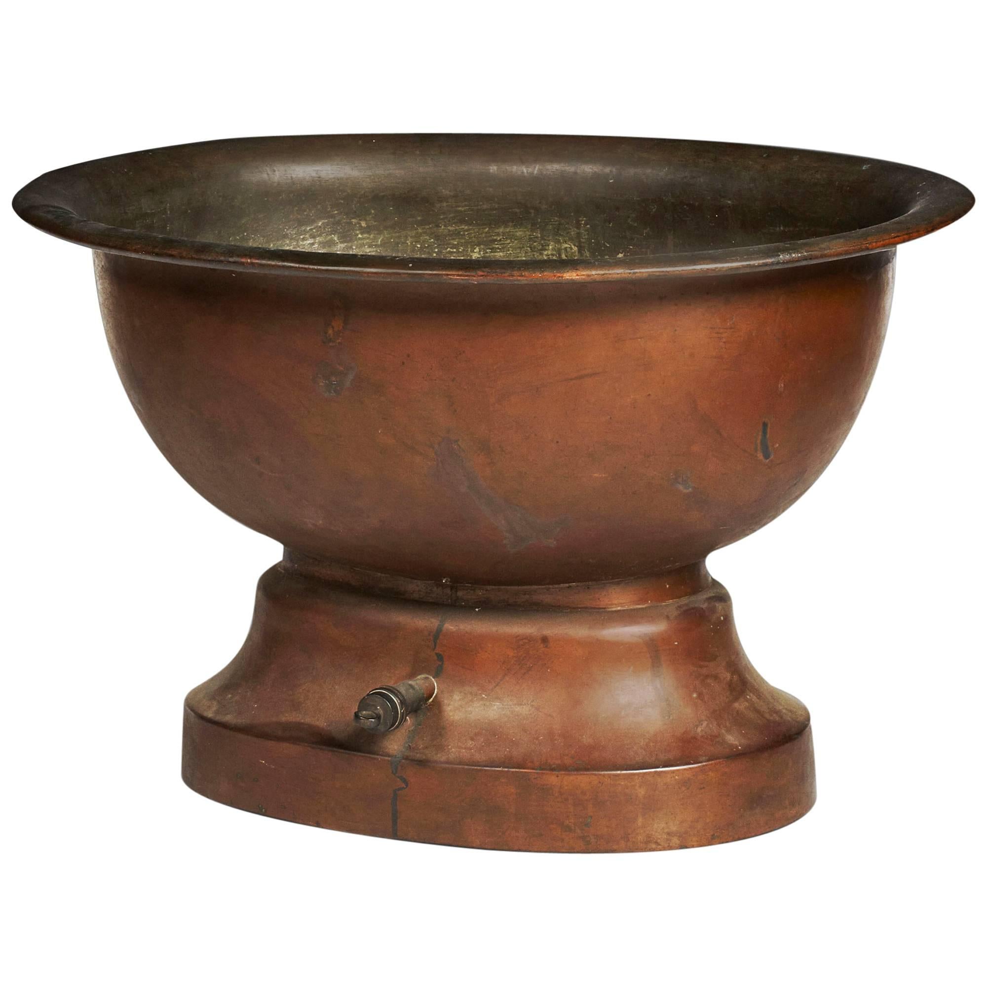 Early 19th Century Large Copper Wine Cooler For Sale