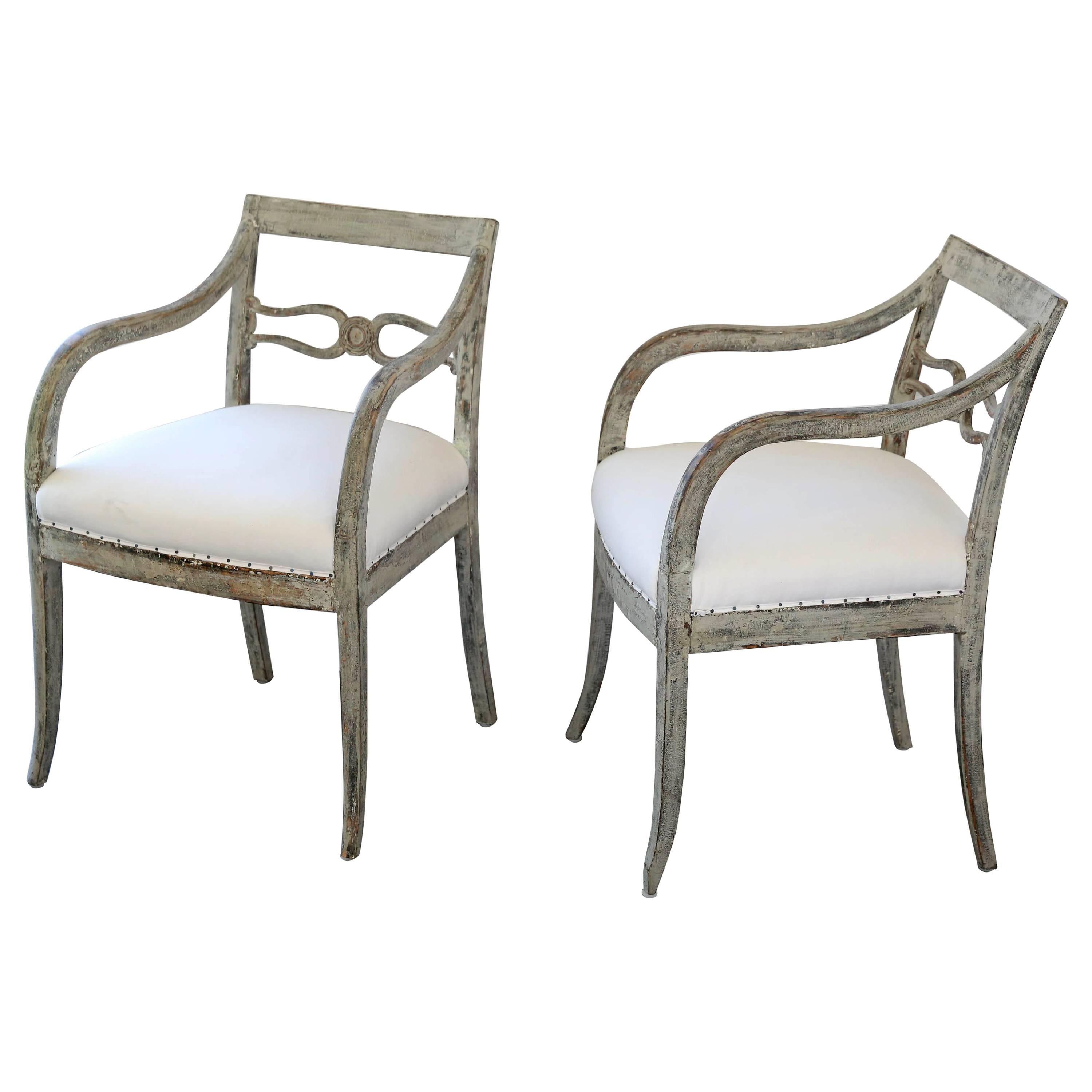 19th Century Swedish Gustavian Painted Armchairs with Muslin Fabric For Sale
