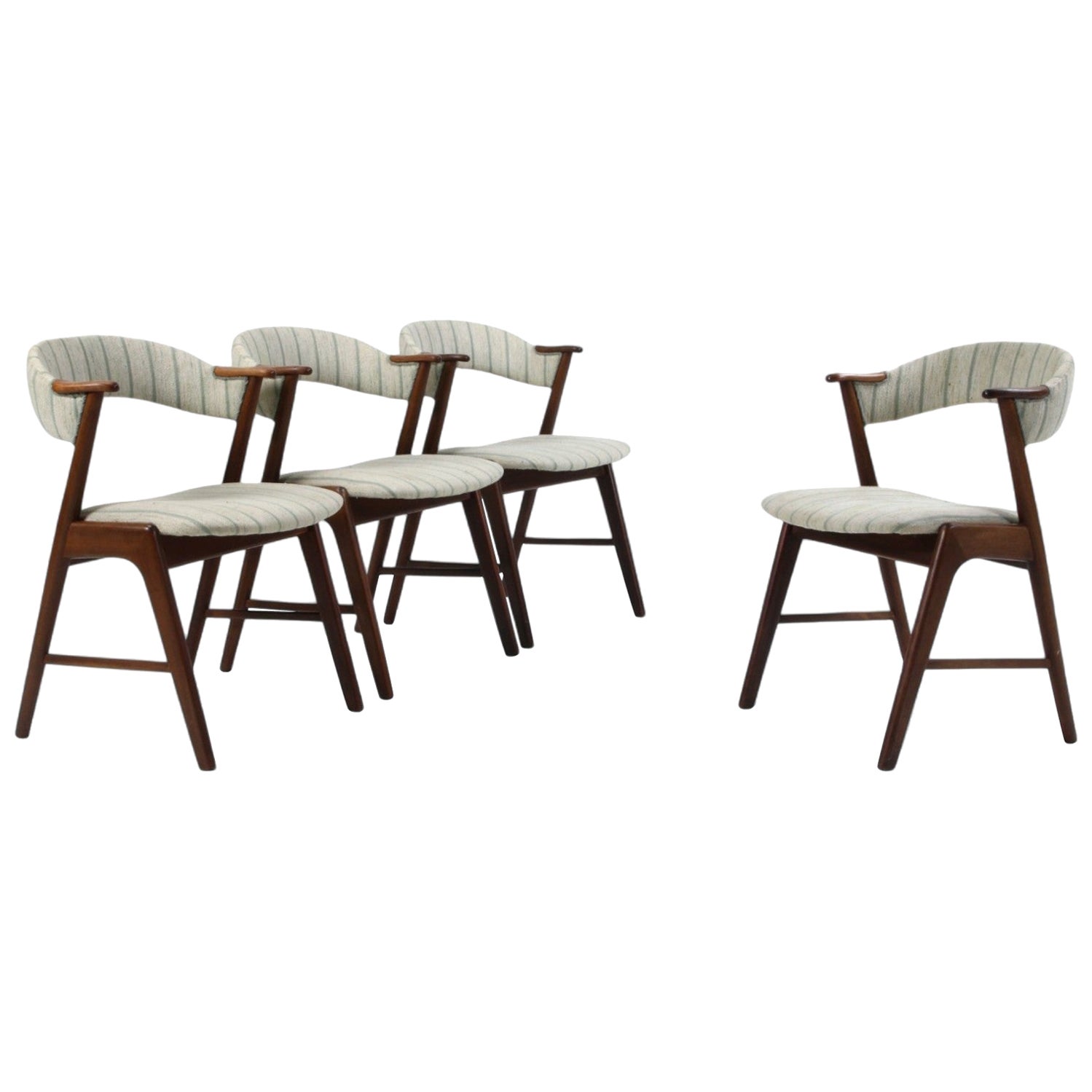 Set of Four Kai Kristiansen Model 32 Dining Chairs in Rosewood