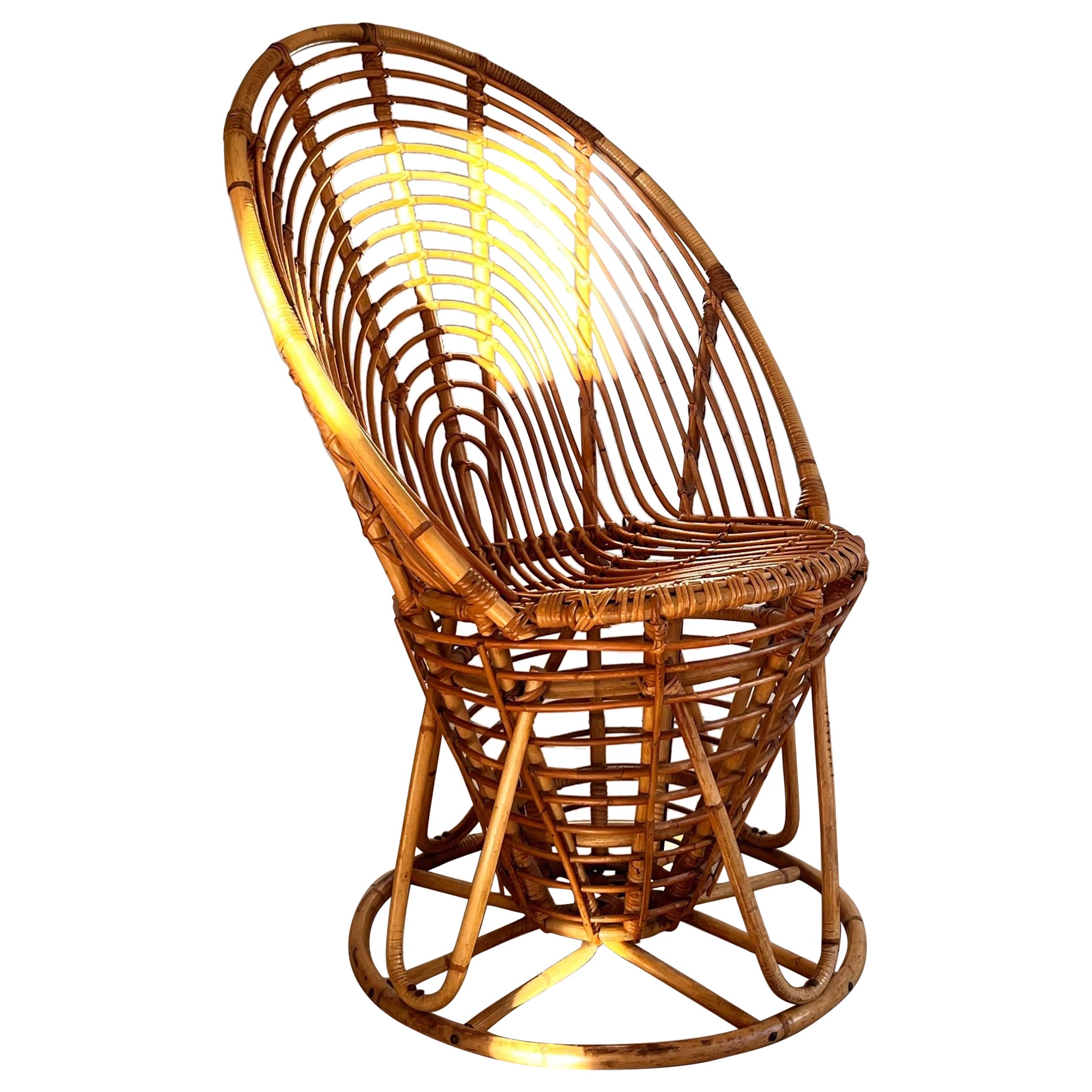 Organico moderno Sedia da salotto in vimini e rattan a forma di waffle in vendita