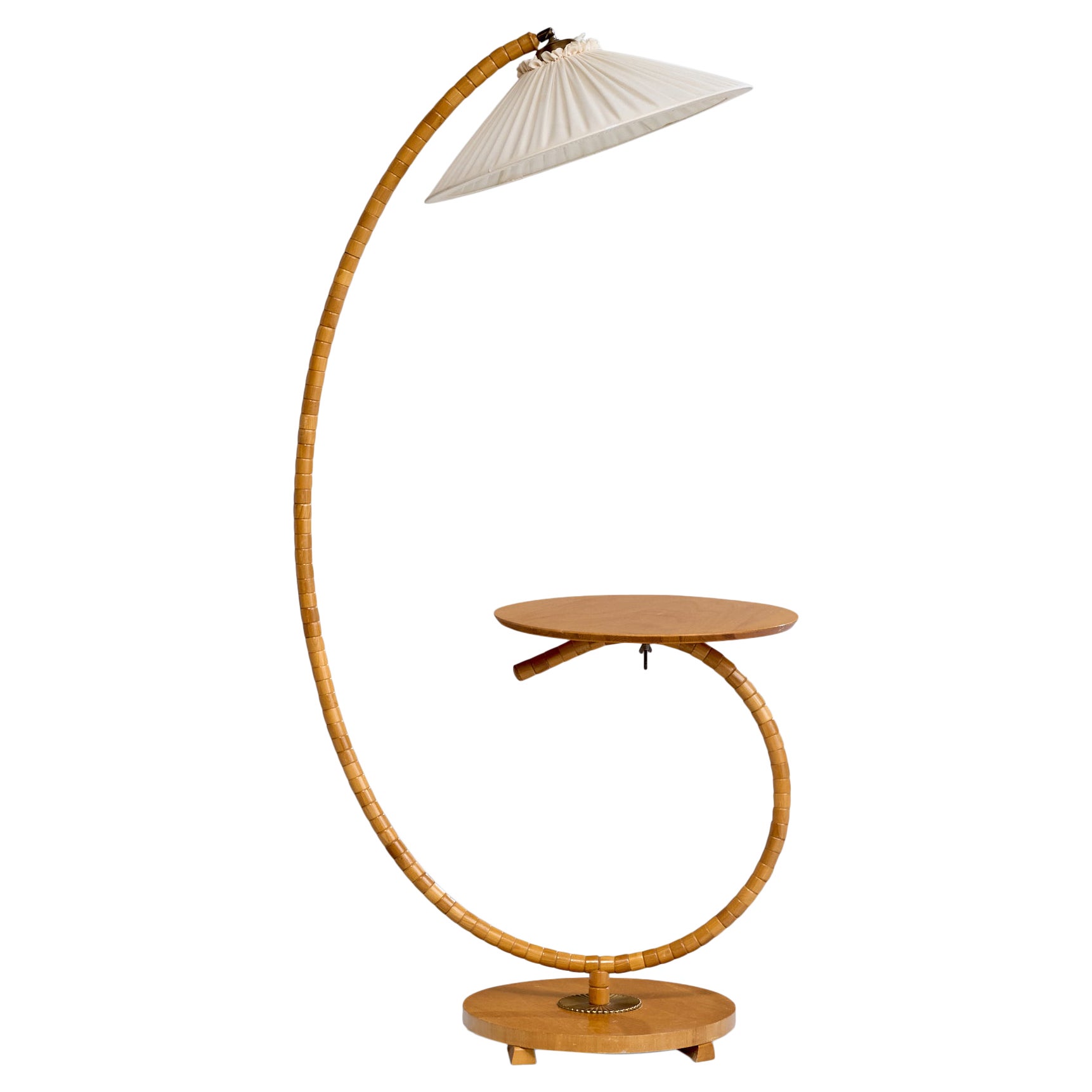 Lampada da terra di design svedese, Oak, ottone, tessuto, Svezia, anni '40 in vendita