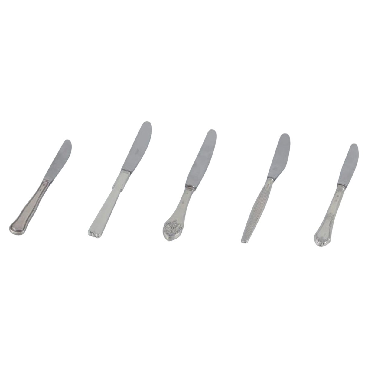 Hans Hansen, Cohr, and others. Five different knives in silver, 1940s-1960s