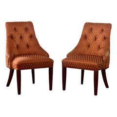 Pareja de Thomas Pheasant para Baker Attr. Sillas de salón Fireside