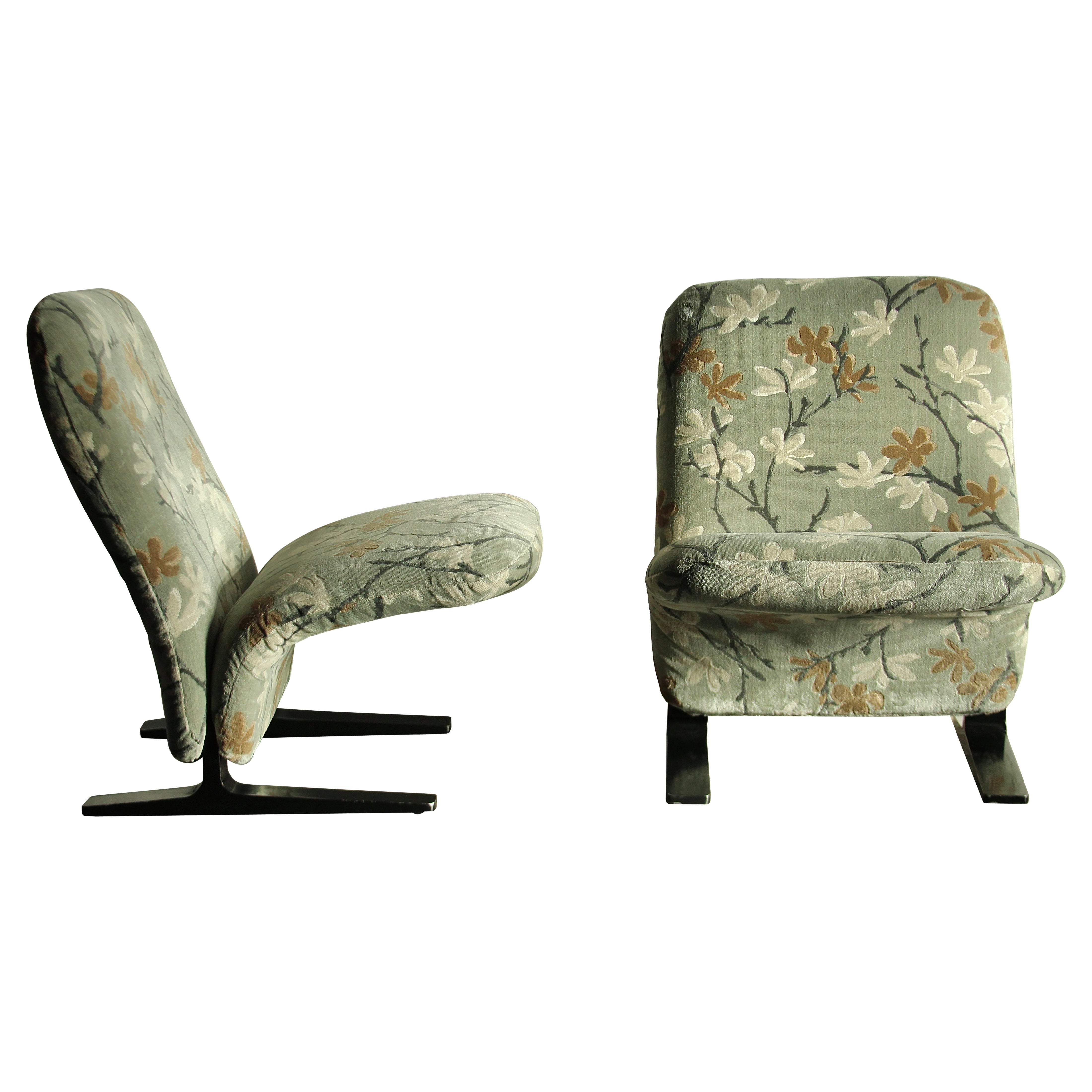 Pierre Paulin Floral Velvet "Concorde" Lounge Chairs for Artifort, 1970s For Sale
