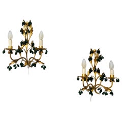 Wall lights, gilted metal with green glass drops, Italien mid-1900s Regency