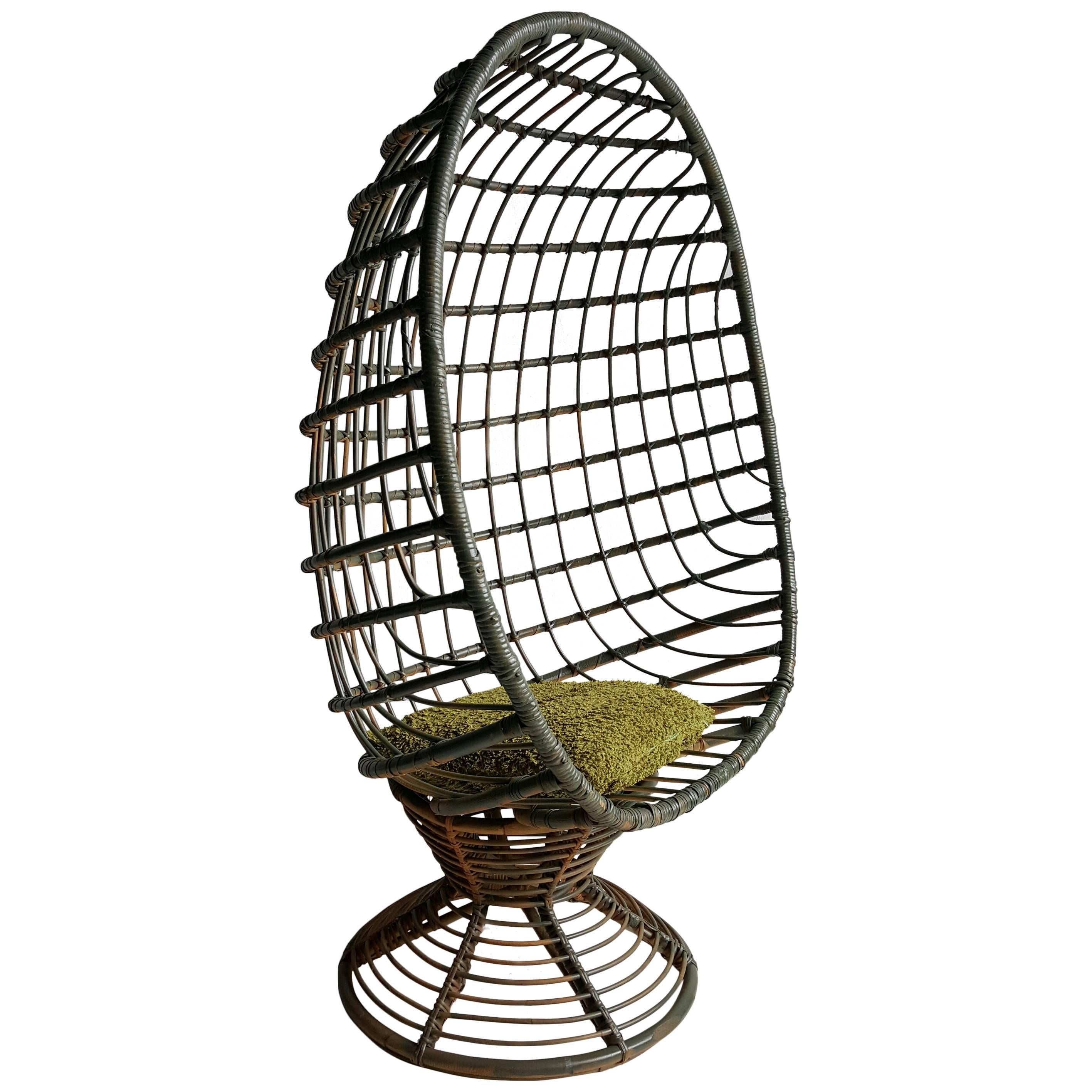 Bamboo and Cane Enclosed Egg Chair by Rohé Noordwolde, 1960s at 1stDibs