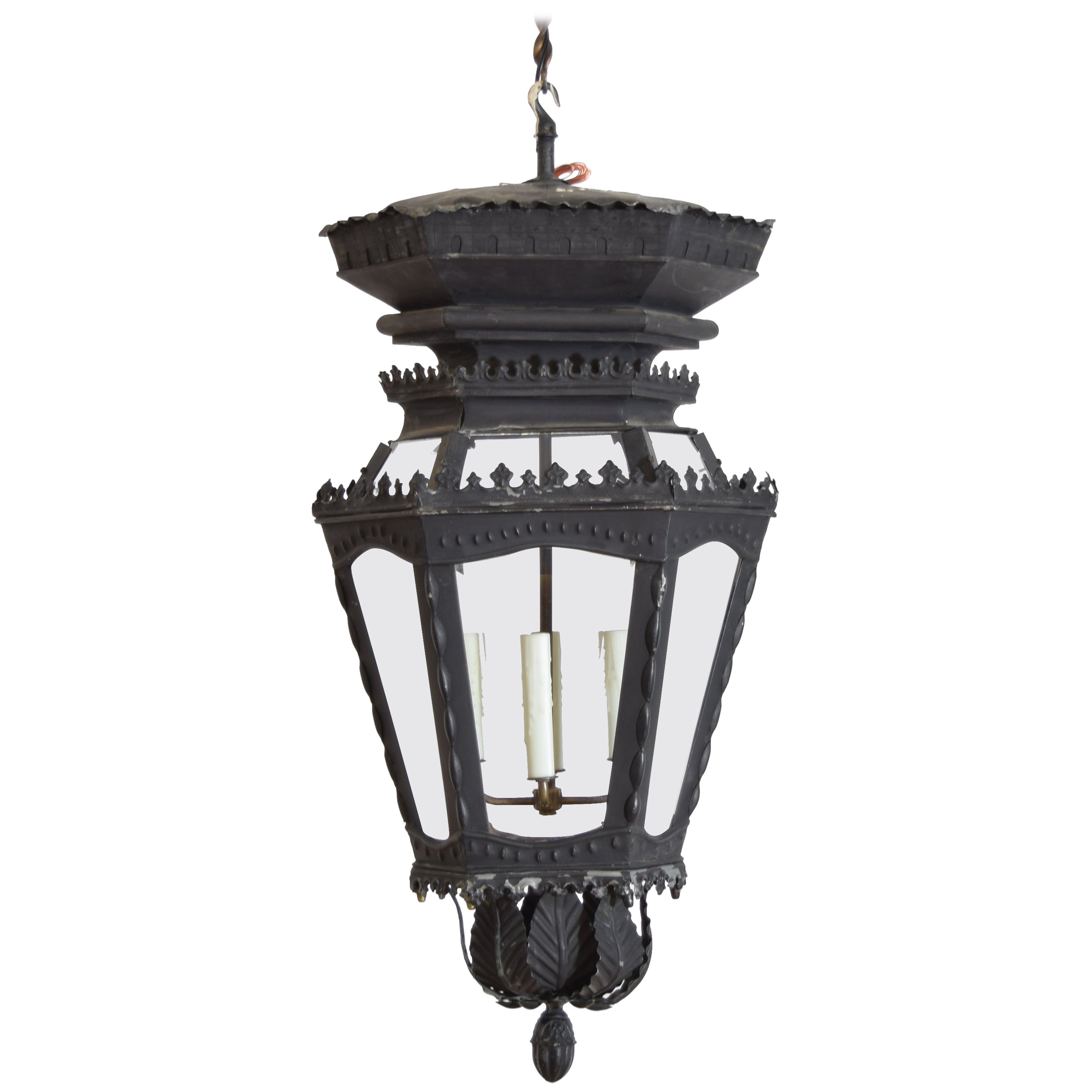 French Neoclassic Painted Tole Hexagonal Lantern, first quarter 20th century For Sale