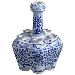 19th Century Qing Dynasty Blue and White Porcelain Crocus Vase