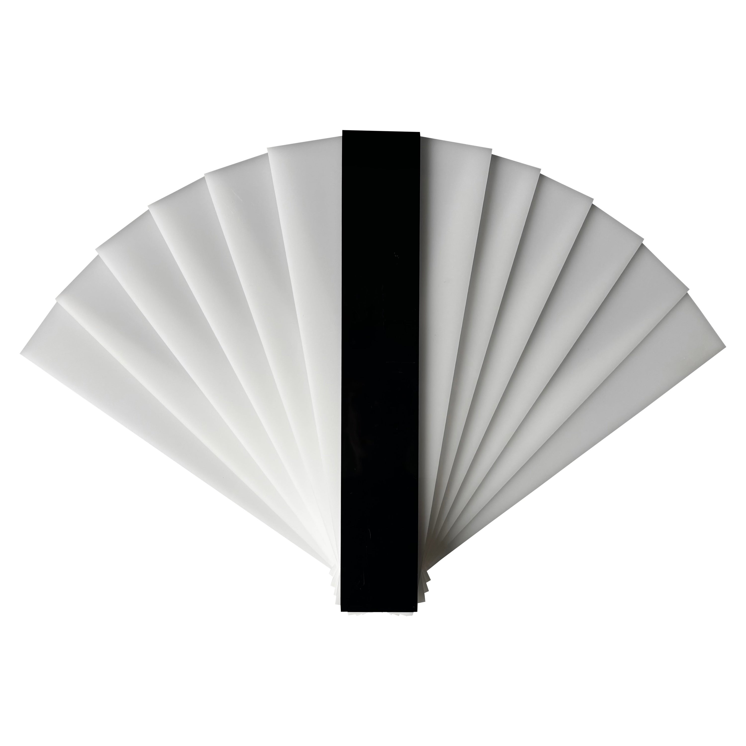 Lampada da parete a forma di ventaglio in stile Art Deco anni '80, bianco e nero in vendita