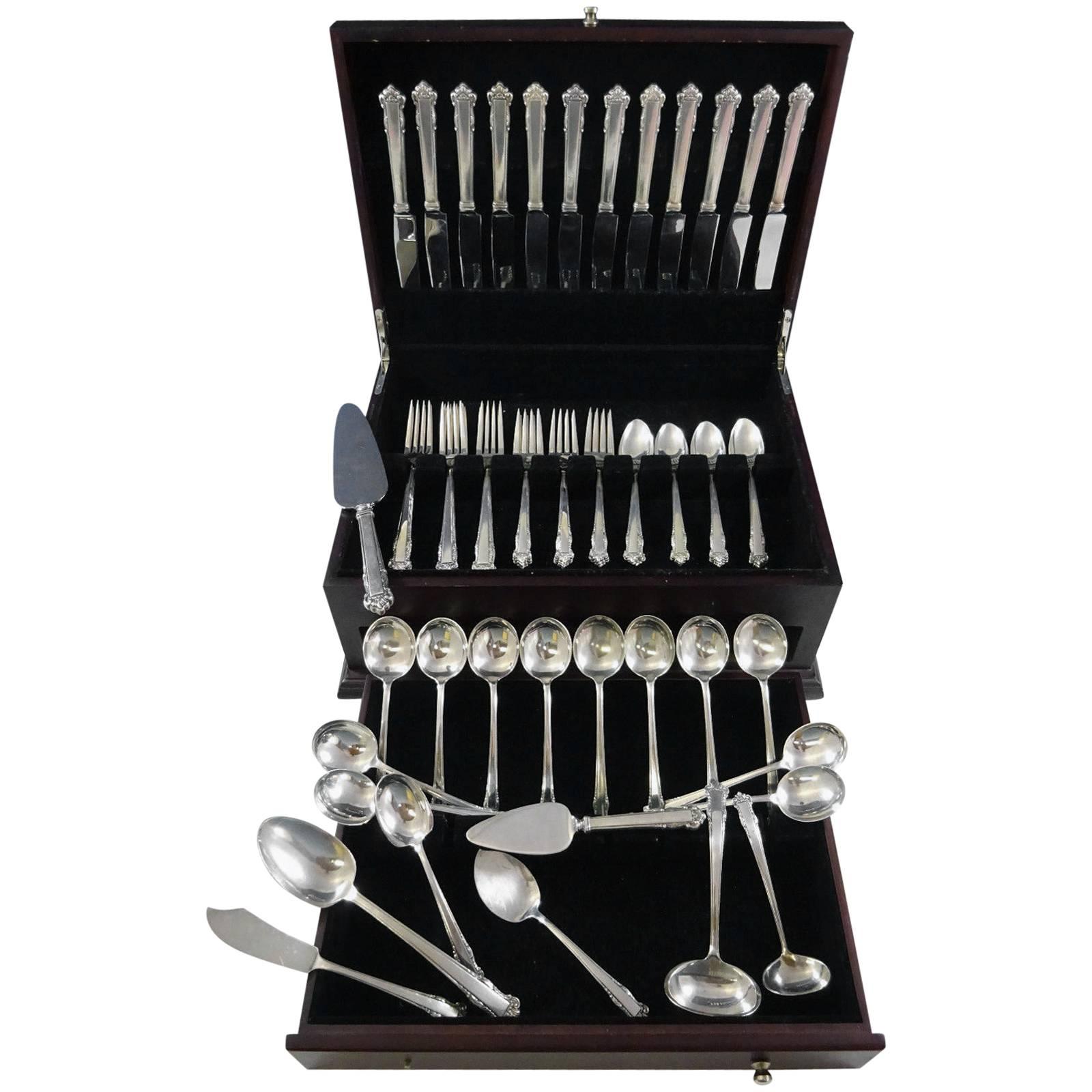 English Shell by Lunt Sterling Silver Flatware Service for 12 Set 68 Pieces For Sale