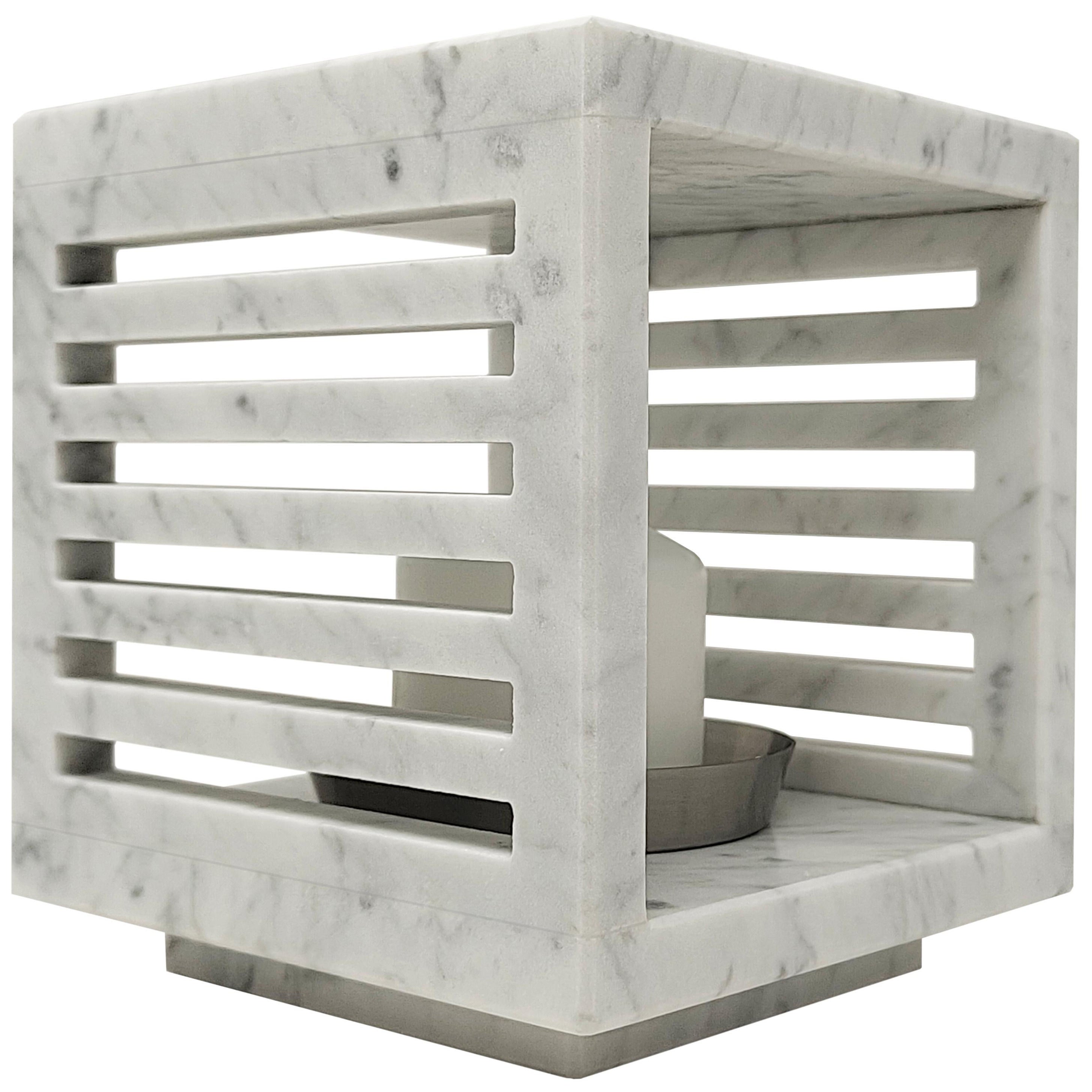 Luxor – Lanterna a Candela Contemporanea in Marmo di Carrara -  (Small Size) in vendita