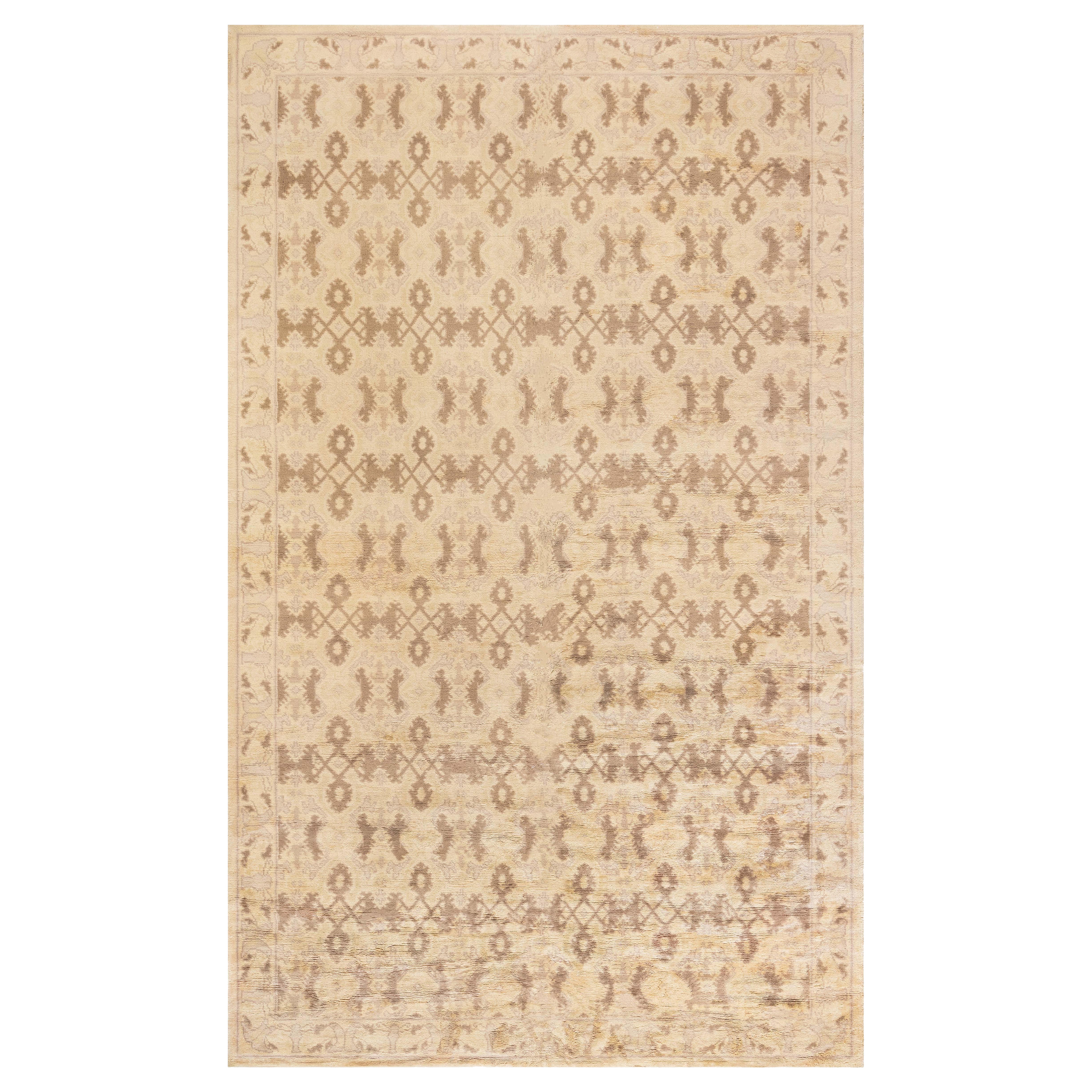 Doris Leslie Blau Alfombra española vintage de lana beige hecha a mano