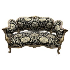 Luxurious Baroque Sofa – Handcrafted, Gold Detailing, Velvet Upholstery