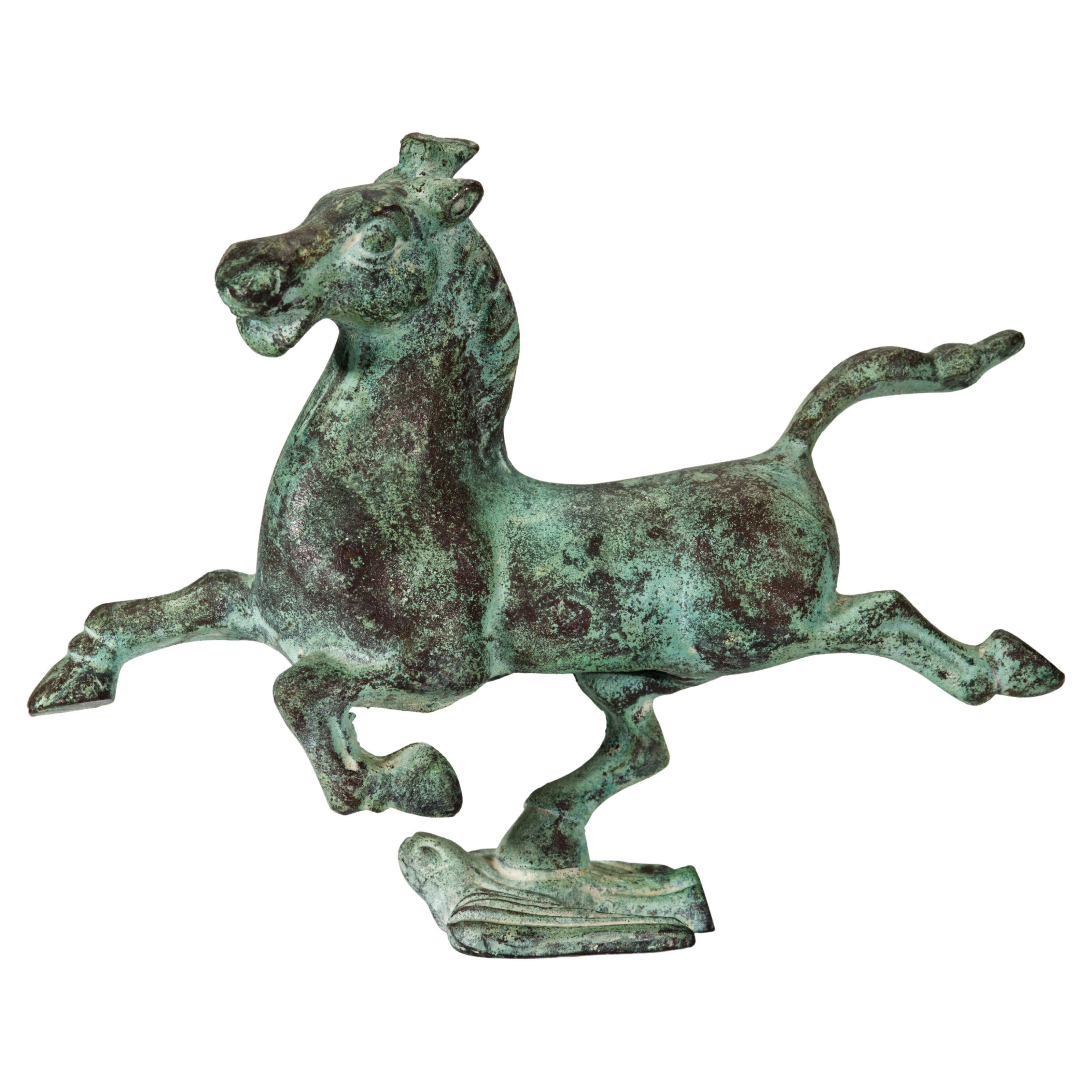 Figurita china vintage de bronce con caballo y golondrina voladora