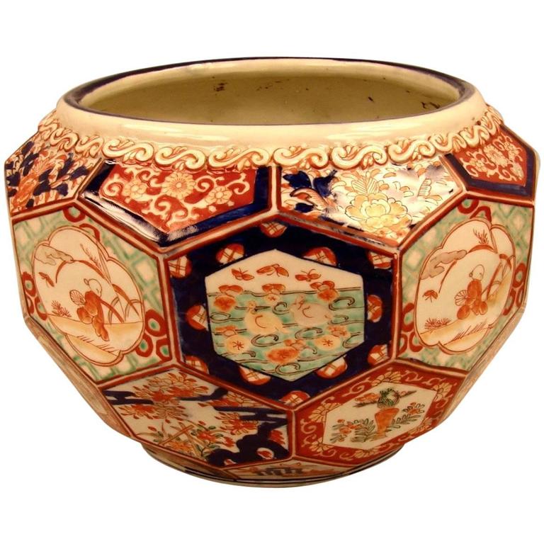 Japanese Imari Planter with Faceted Design at 1stDibs