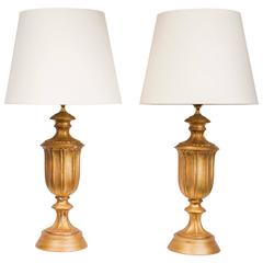 Pair of Hollywood Regency Gilded Plaster Table Lamps 9