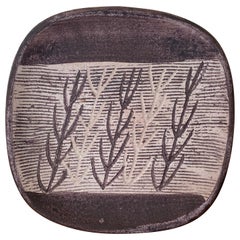 Assiette en grès Nancy Wickham Boyd du milieu du siècle avec Branch Design