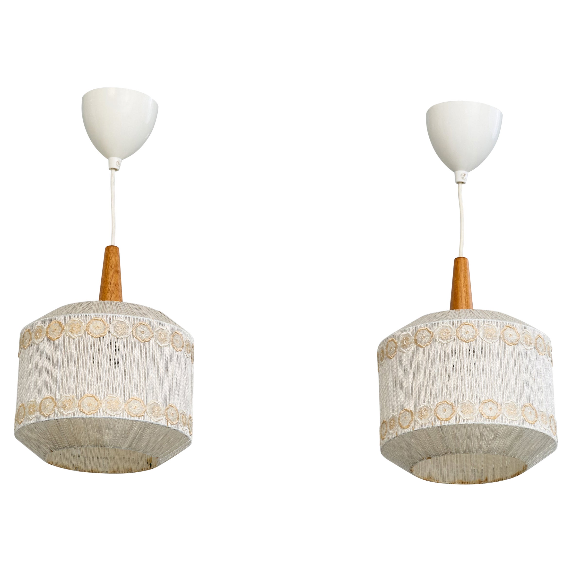 Designer svedese, lampade a sospensione, teak, tessuto, Svezia, anni '60
