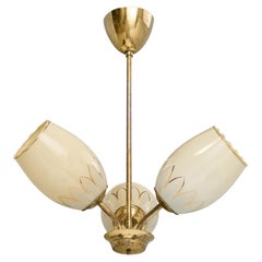 Designer finlandese, lampadario, ottone, vetro, Finlandia, anni '40