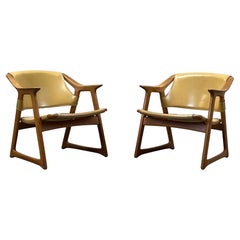 Pair of Fox Chairs by Rolf Hesland