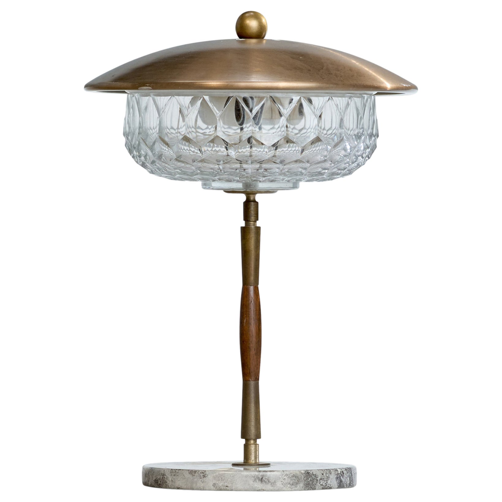 Lampada da tavolo di design italiano, ottone, legno, vetro, marmo, Italia, anni '50