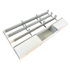 Vitsoe 606 Dieter Rams Shelving system minimalist wall unit