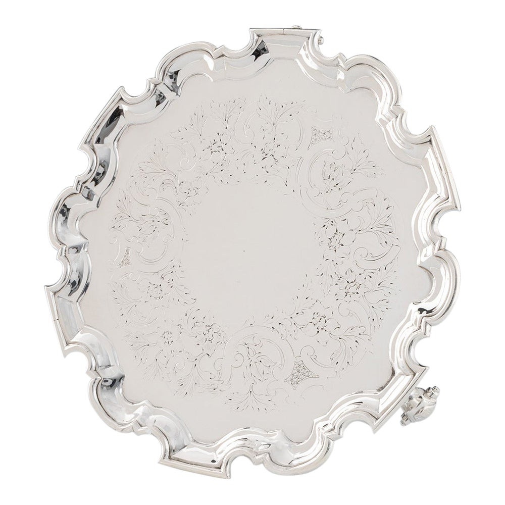 Salver di Giorgio II in argento sterling Londra 1742 in vendita