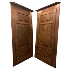 Antique set of 2 single-leaf oak doors carved with frame, Italy