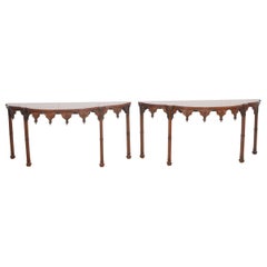 Paire de consoles de style Revive gothique