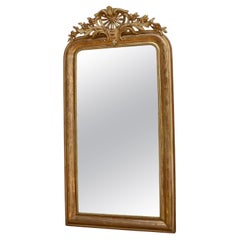 Espejo francés dorado Louis Philippe del siglo XIX con cresta