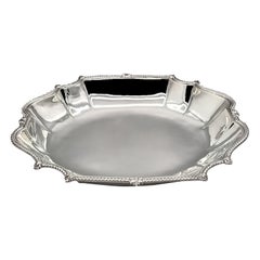 Centre de table italien du XXIe siècle en argent massif 800 Style Queen Ann